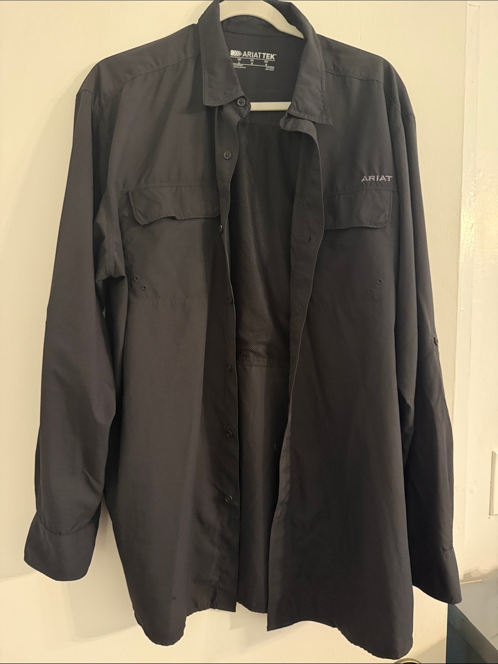 Ariat Men’s Black Lightweight Vented Shirt Jacket